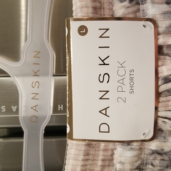 💕DANSKIN💕 PJ Prints & Solid Ribbed PJ Shorts 2Pk Pink & Gray Pattern Large NWT - Picture 6 of 7